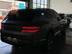 جێنسس GV80